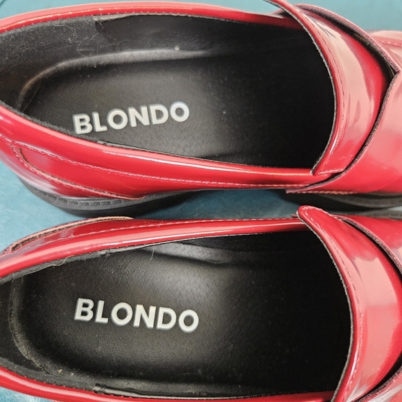 BLONDO Red Patent Leather Waterproof Lug Sole Loafers Size 8M - Picture 5 of 9